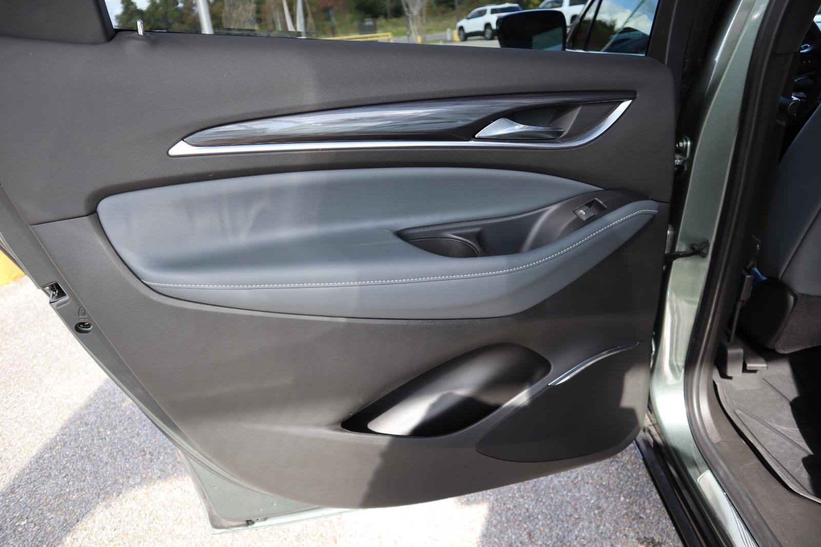 Used 2022 Buick Enclave Premium w/ Experience Buick Package image 38