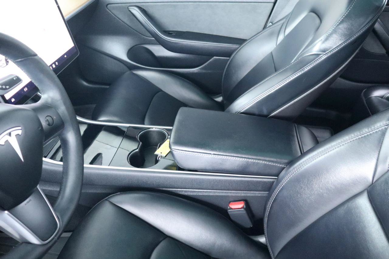 Used 2020 Tesla Model 3 Standard Range RWD image 17