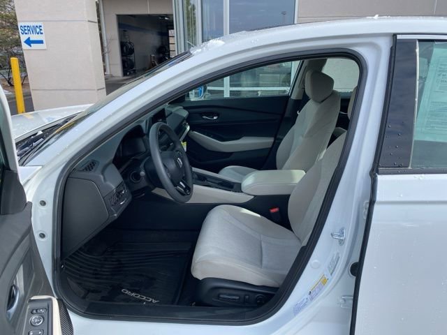 Used 2024 Honda Accord EX image 12