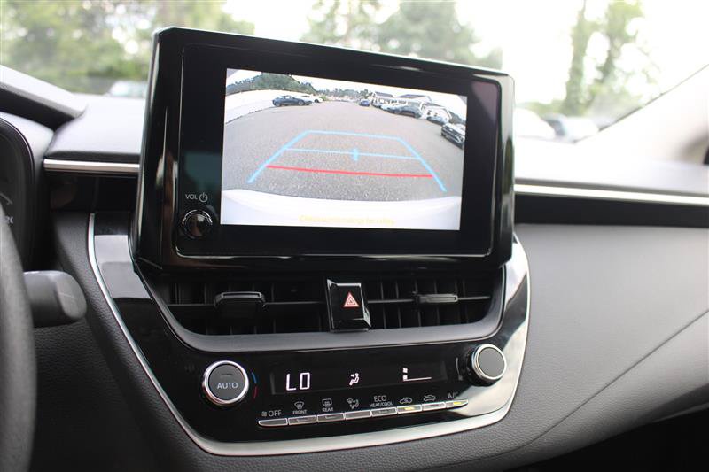 Used 2025 Toyota Corolla LE FWD image 12