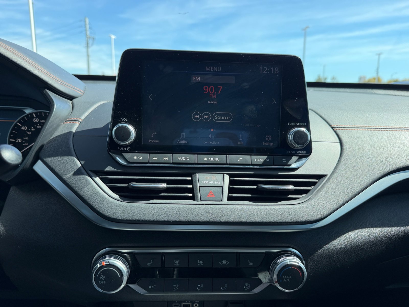 Used 2019 Nissan Altima 2.5 SR w/ SR Premium Package image 26