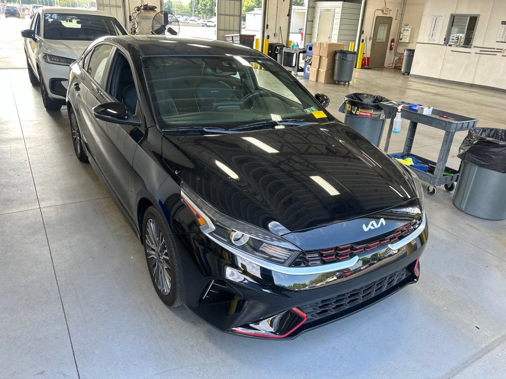 Used 2022 Kia Forte GT-Line FWD image 1