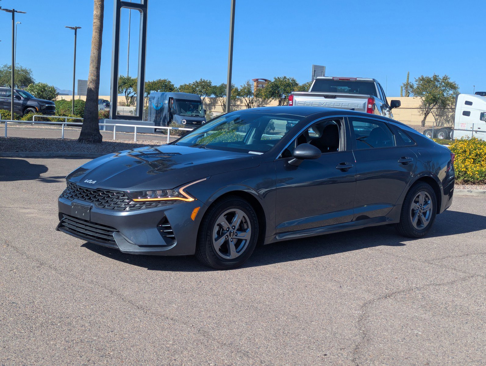 Used 2022 Kia K5 LXS image 2