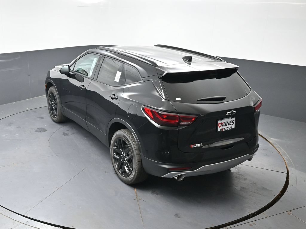New 2026 Chevrolet Blazer LT w/ Convenience Package AWD/4WD image 35