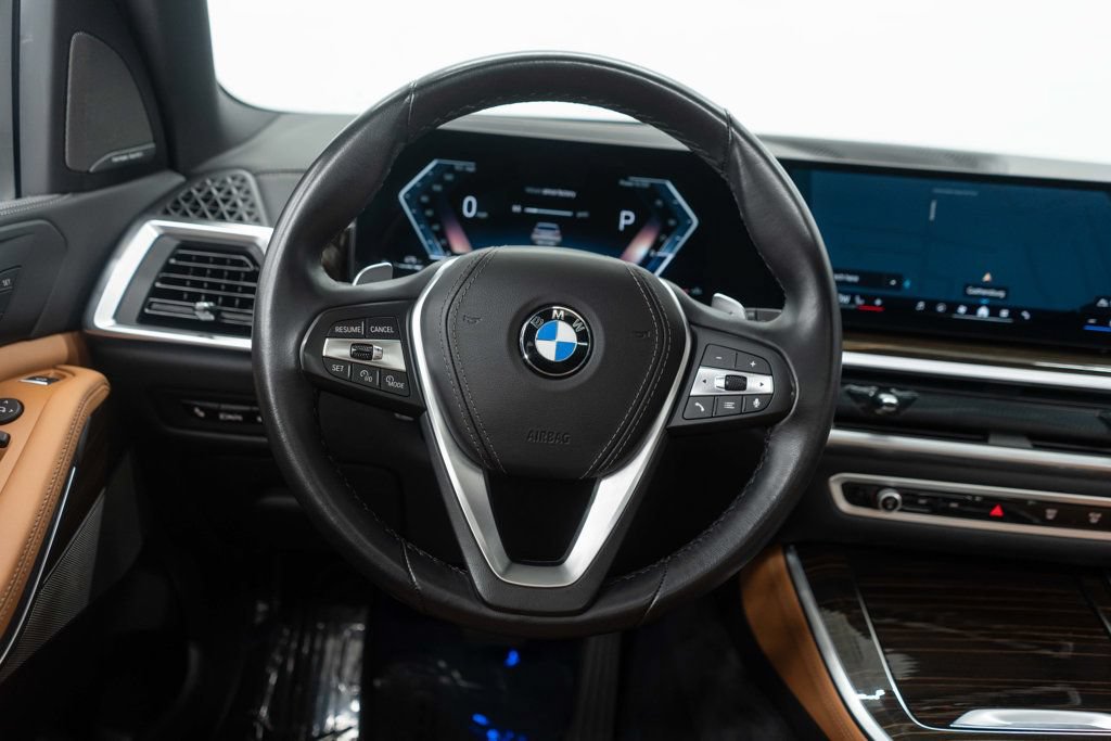Used 2026 BMW X5 xDrive40i AWD/4WD image 16
