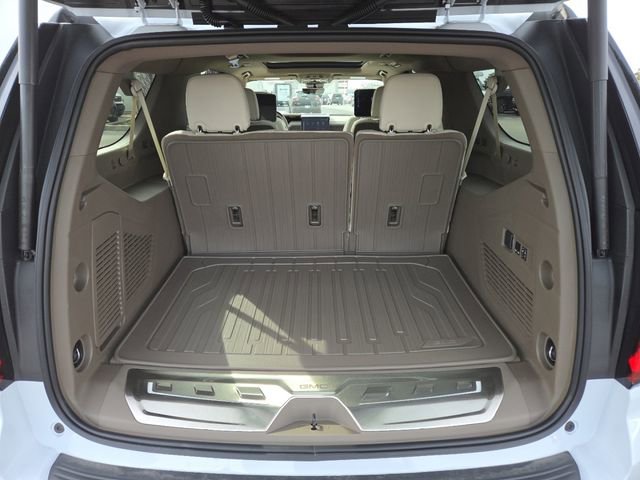 New 2026 GMC Yukon XL Denali w/ Denali Reserve Package image 31
