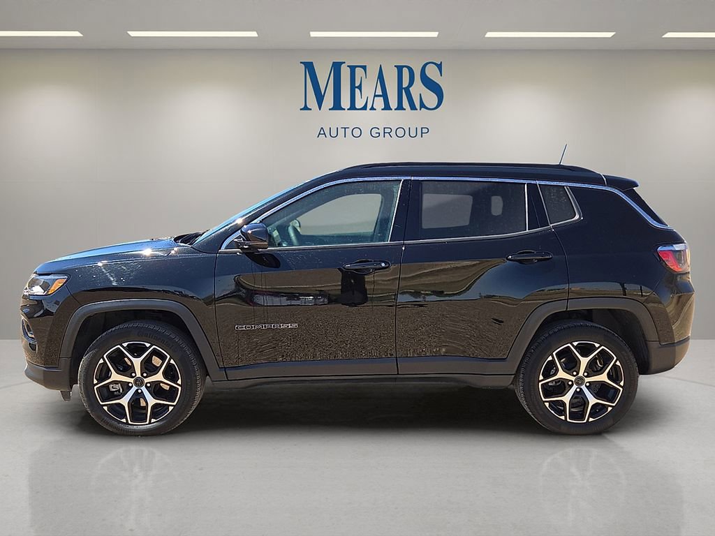 Used 2025 Jeep Compass Limited image 2