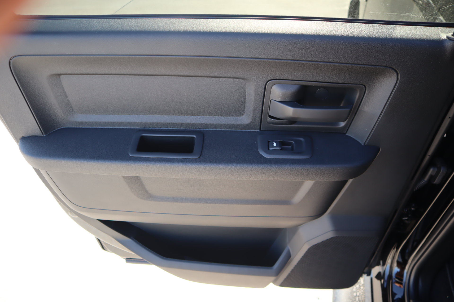 New 2026 RAM 3500 Tradesman AWD/4WD image 17