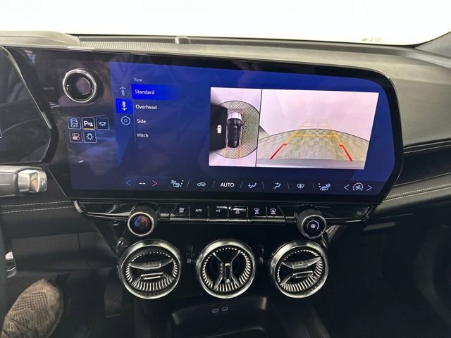 Used 2024 Chevrolet Blazer EV LT image 22