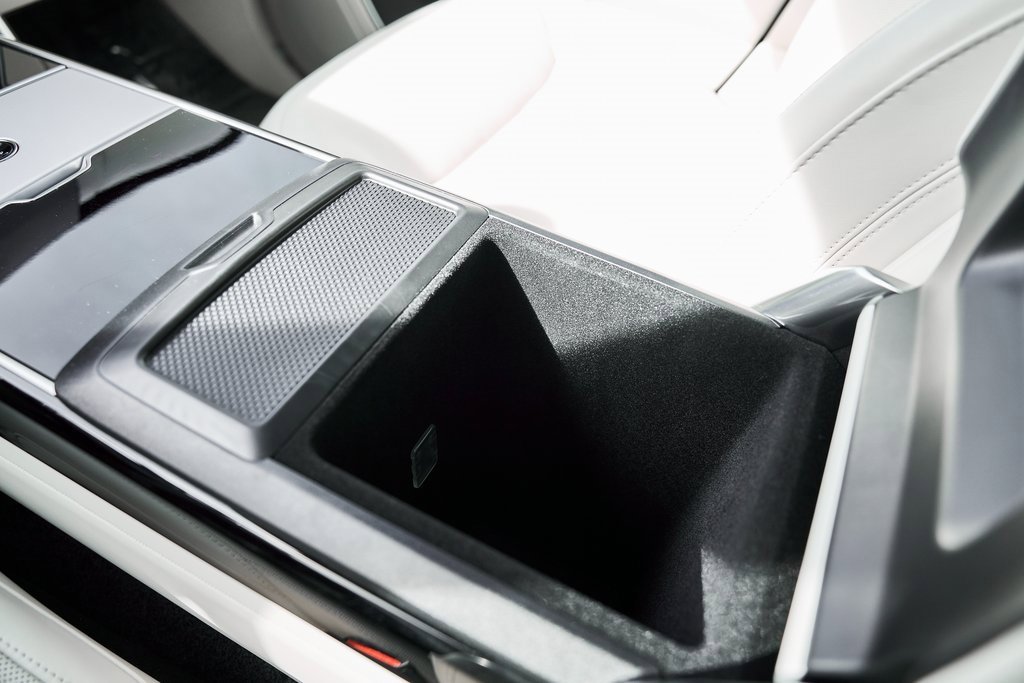 Used 2024 Land Rover Range Rover Long Wheelbase SE image 73