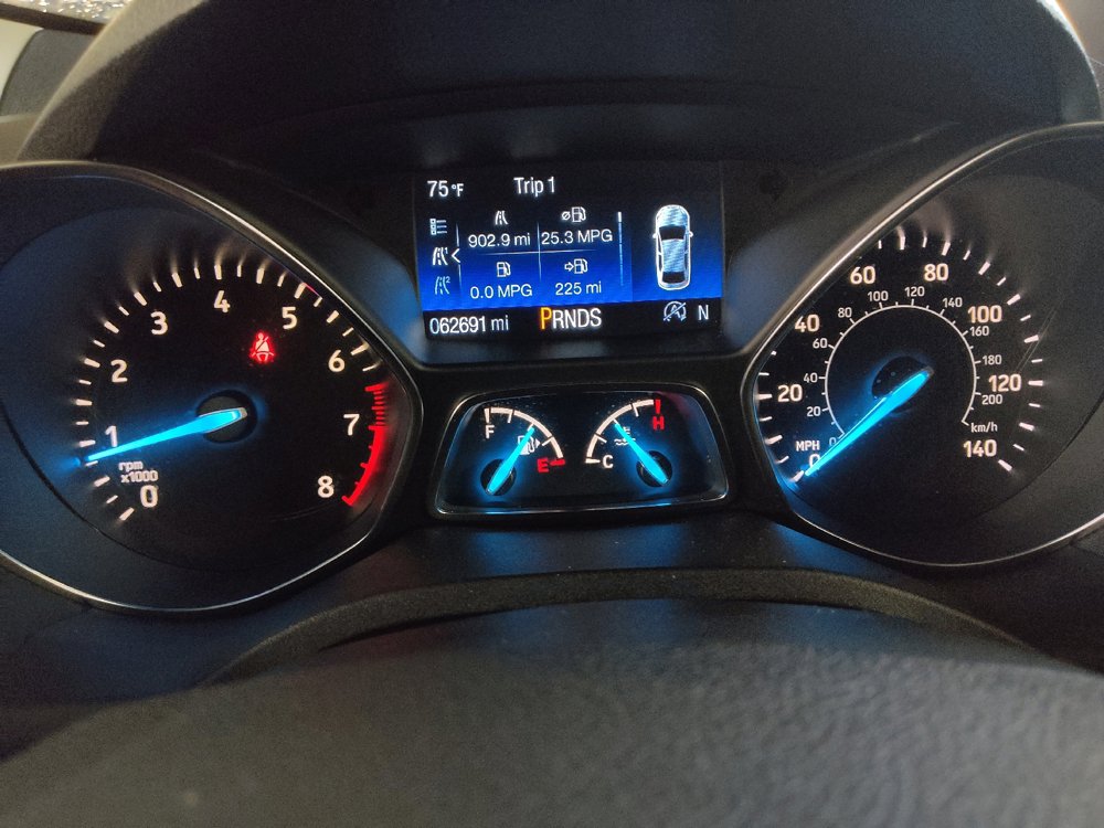 Used 2018 Ford Escape SE w/ SE Sync 3 Package AWD/4WD image 23