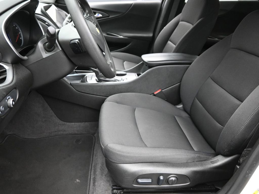 Used 2024 Chevrolet Malibu LT image 13