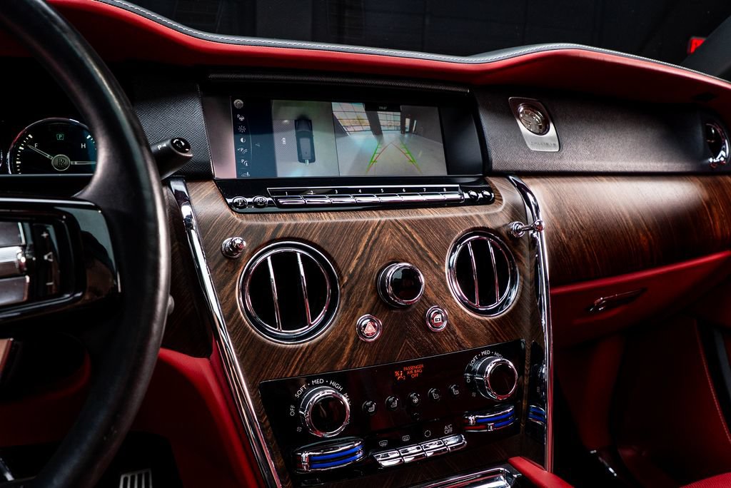 Used 2019 Rolls-Royce Cullinan AWD/4WD image 39