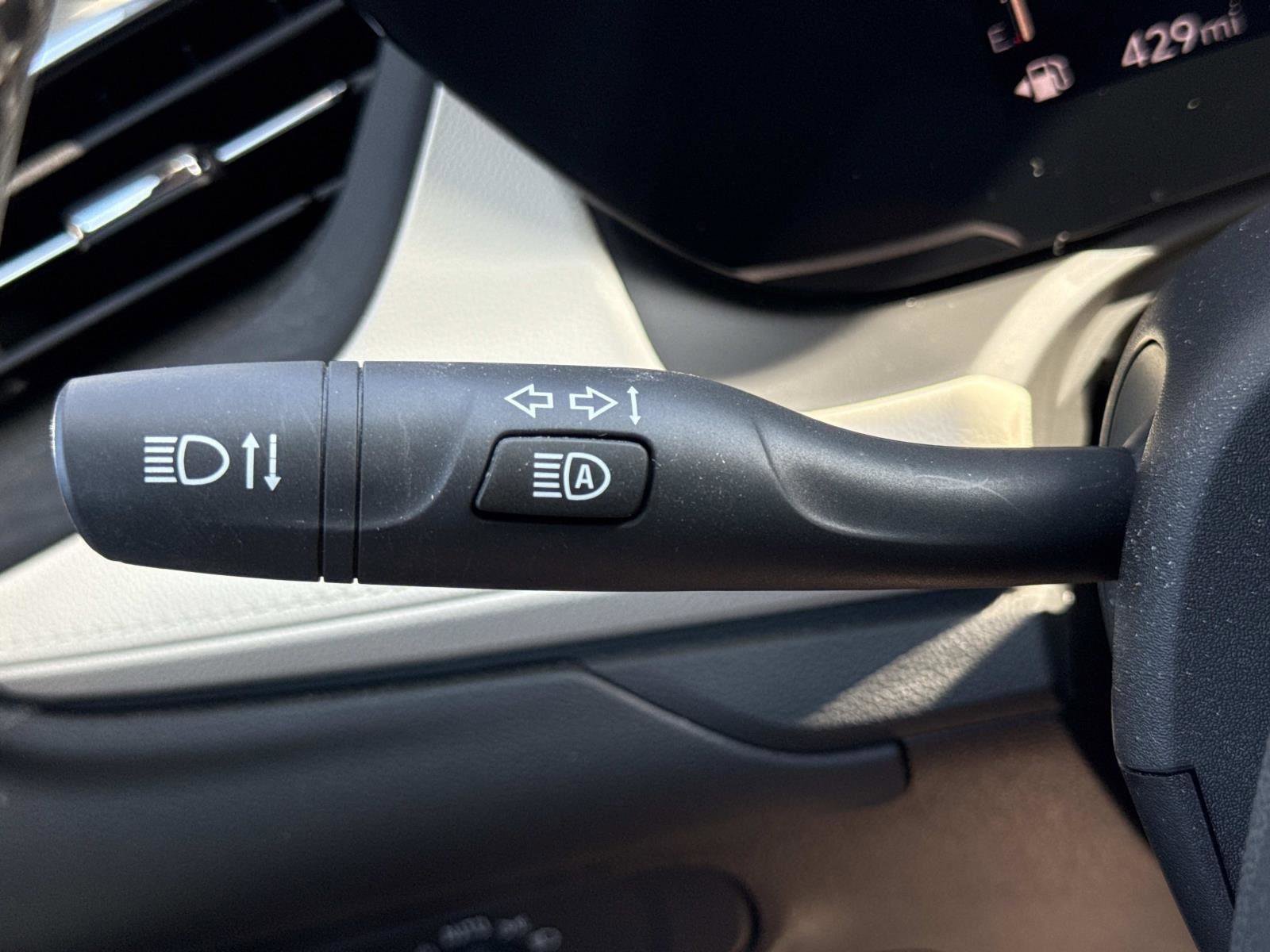 Used 2025 Buick Encore GX Preferred w/ Advanced Technology Package image 9