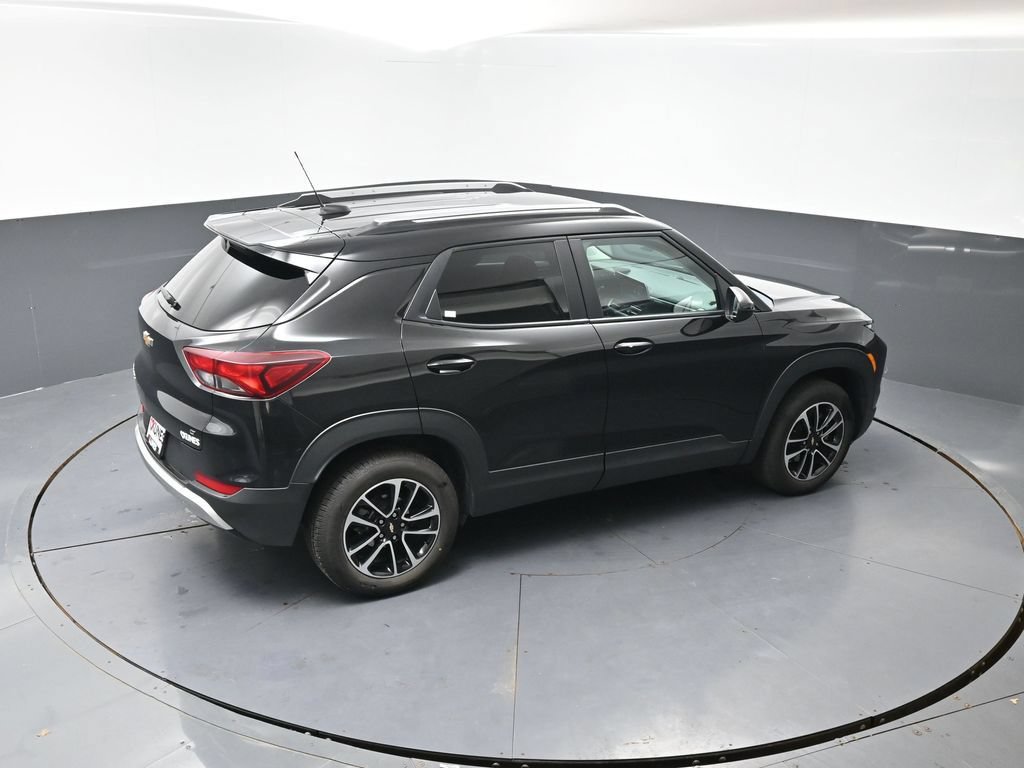 Used 2025 Chevrolet TrailBlazer LT AWD/4WD image 43