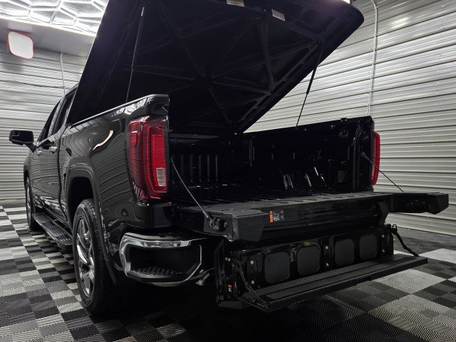 Used 2023 GMC Sierra 1500 SLT w/ SLT Premium Package AWD/4WD image 13
