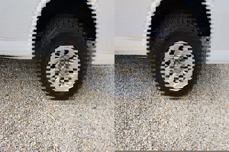 Used 2010 Chevrolet Express 1500 image 29