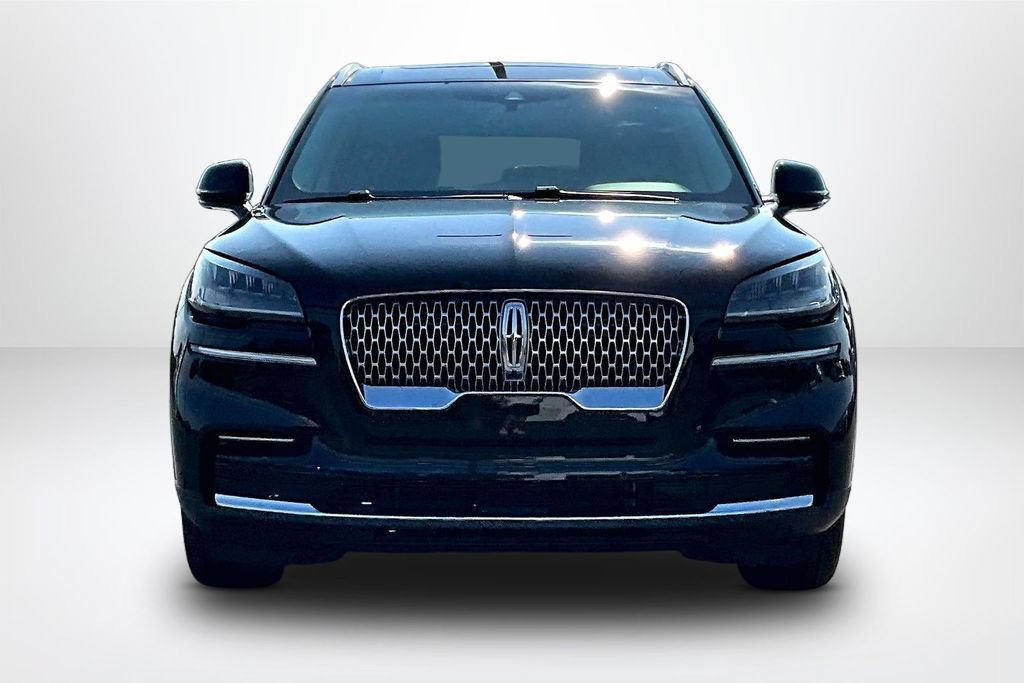 Used 2024 Lincoln Aviator Reserve AWD/4WD image 2
