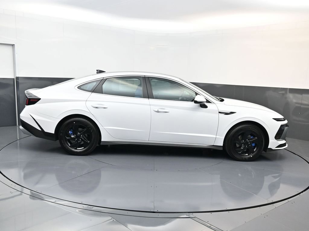 New 2026 Hyundai Sonata SE image 2