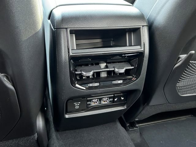 New 2025 Jeep Grand Cherokee Limited w/ Trailer Tow Package image 35