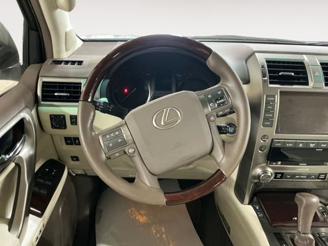 Used 2015 Lexus GX 460 Luxury AWD/4WD image 12
