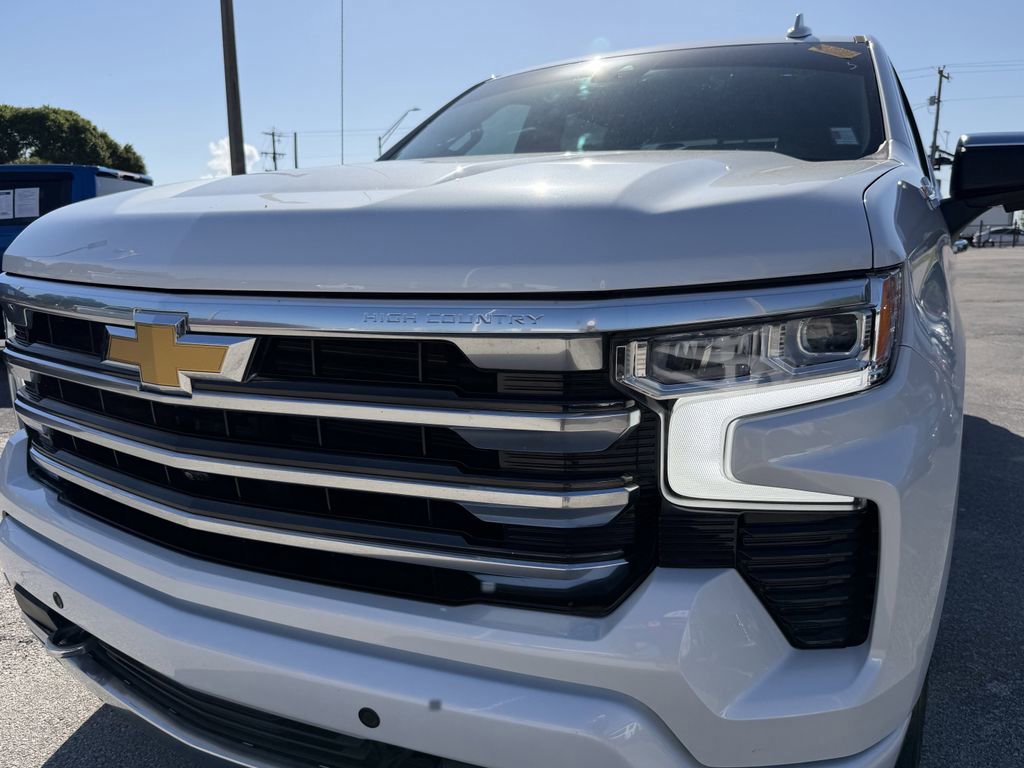 Certified 2023 Chevrolet Silverado 1500 High Country w/ Technology Package image 10