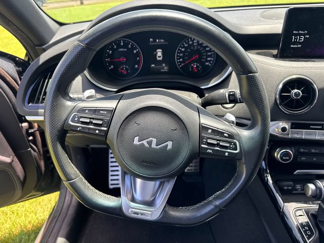 Used 2023 Kia Stinger GT-Line w/ Sun & Sound Package RWD image 10