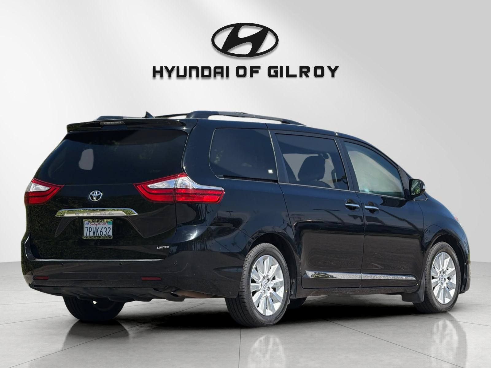Used 2015 Toyota Sienna Limited Premium FWD image 5