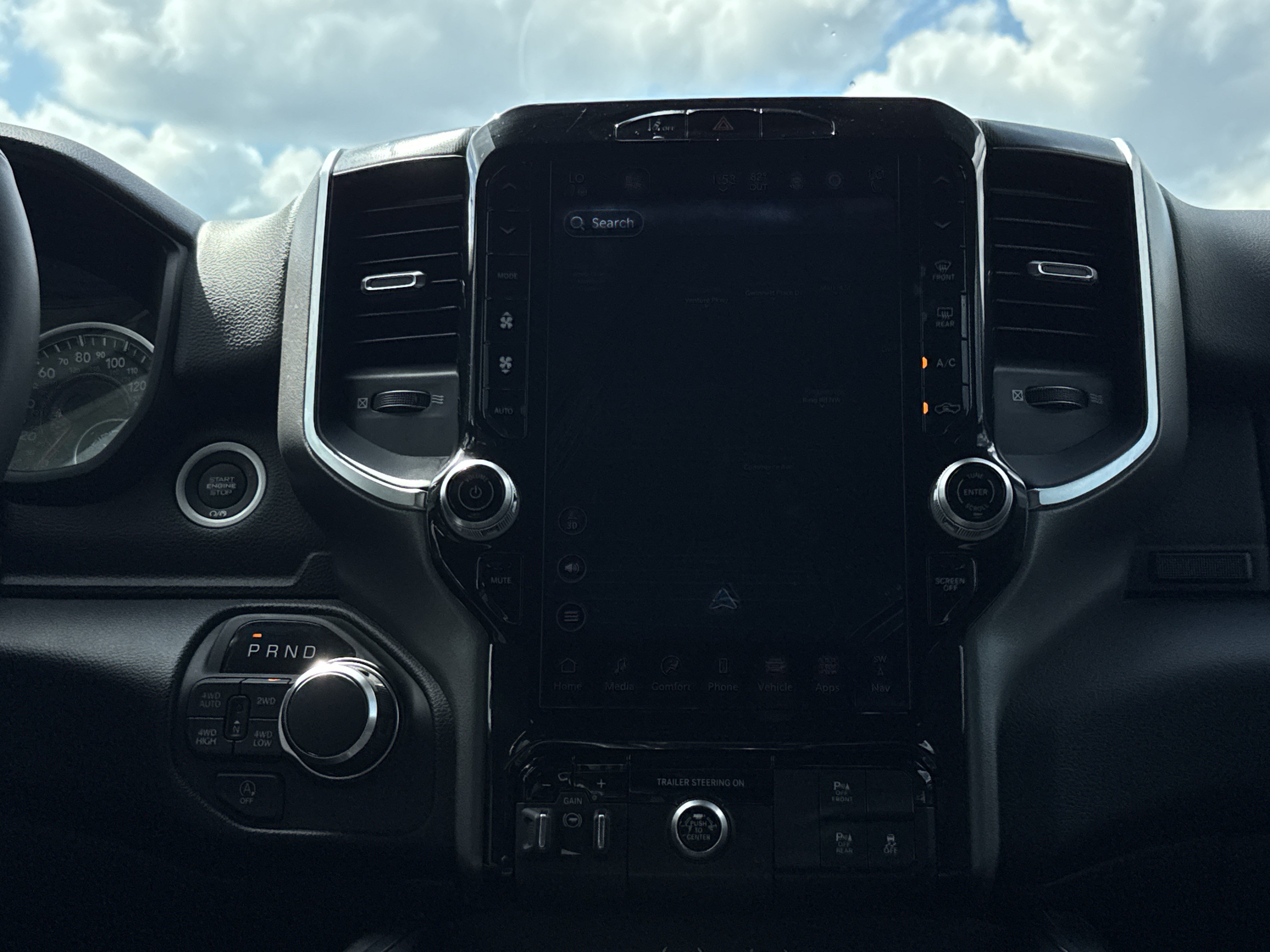 Used 2025 RAM 1500 Big Horn AWD/4WD image 31