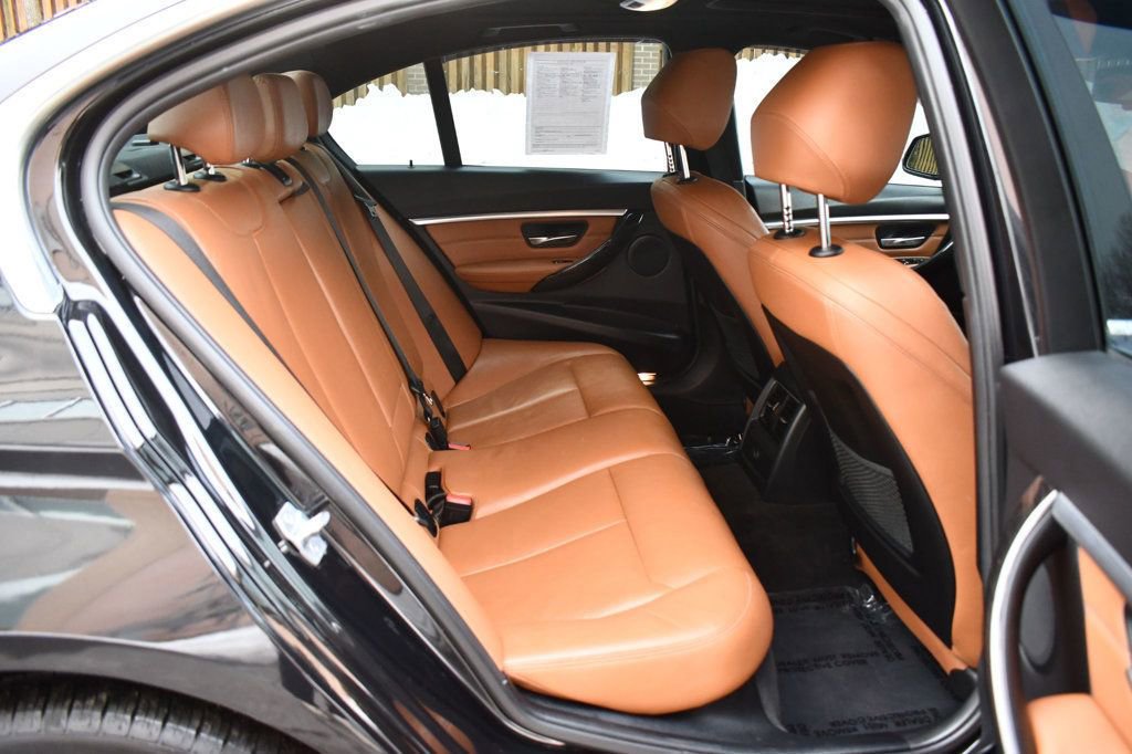 Used 2017 BMW 330i xDrive 330i xDrive image 28
