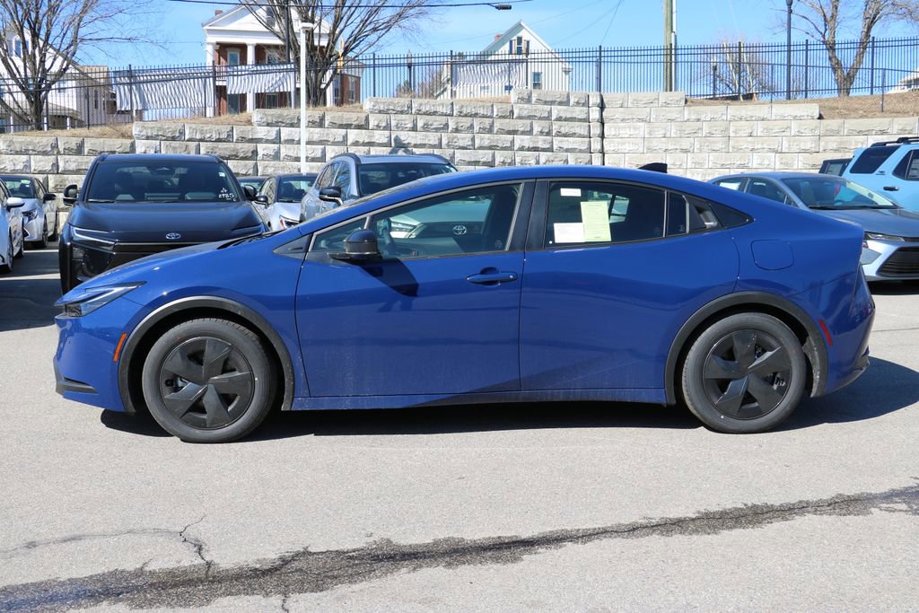 New 2026 Toyota Prius Plug-In Hybrid image 4