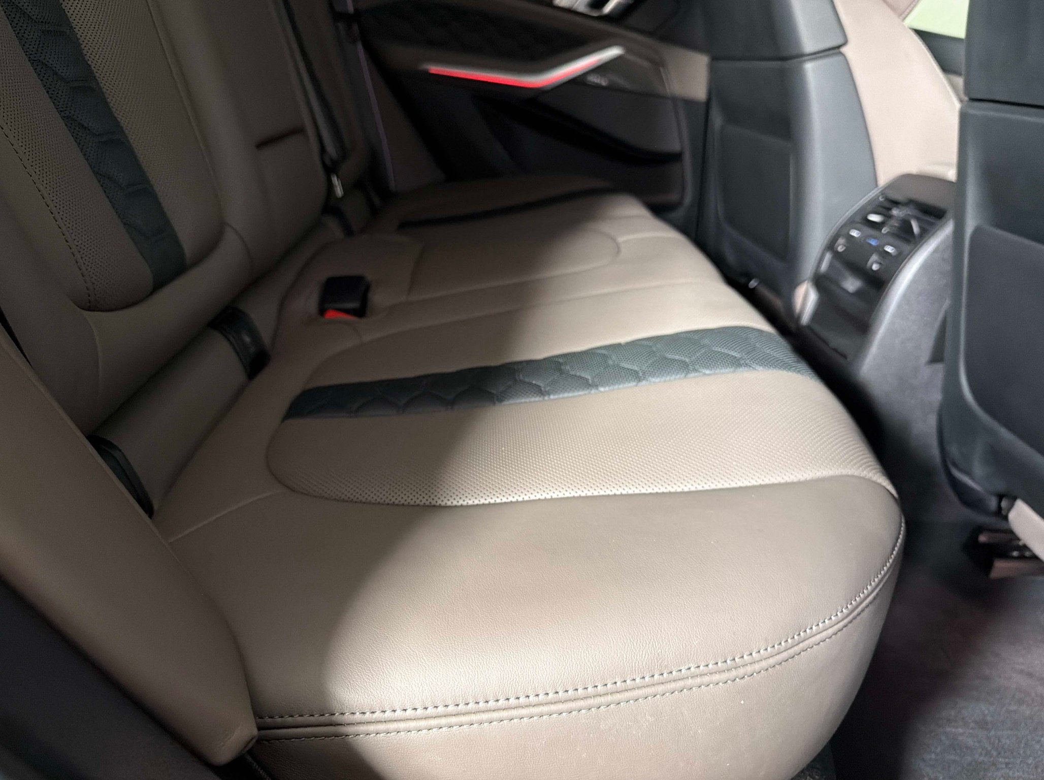 Used 2025 BMW X5 M Competition AWD/4WD image 23