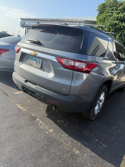 Used 2019 Chevrolet Traverse LT w/ LPO, Floor Liner Package FWD image 4