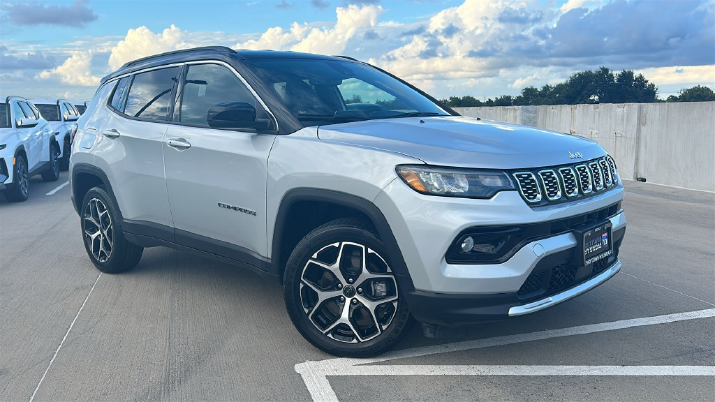 Used 2025 Jeep Compass Limited AWD/4WD image 5