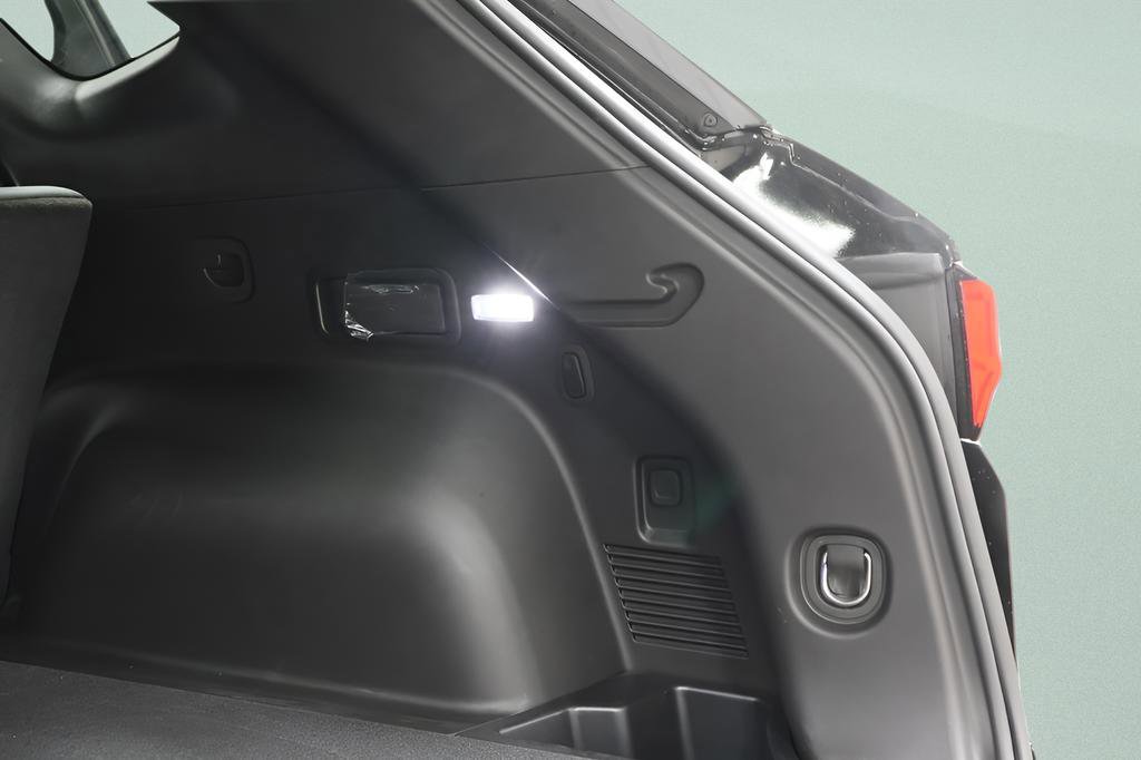 Used 2025 Chevrolet Blazer RS FWD image 28