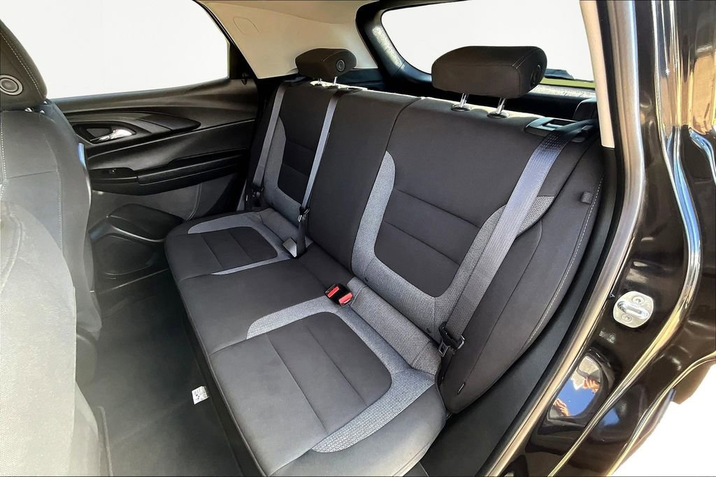 Used 2023 Chevrolet TrailBlazer LT image 28