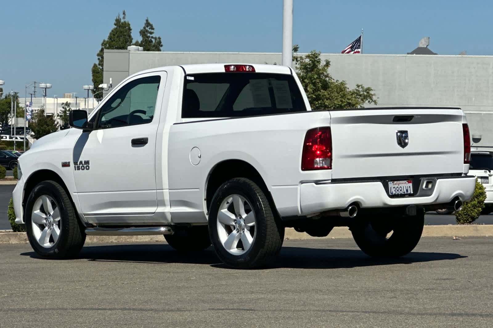 Used 2015 RAM 1500 Express RWD image 5