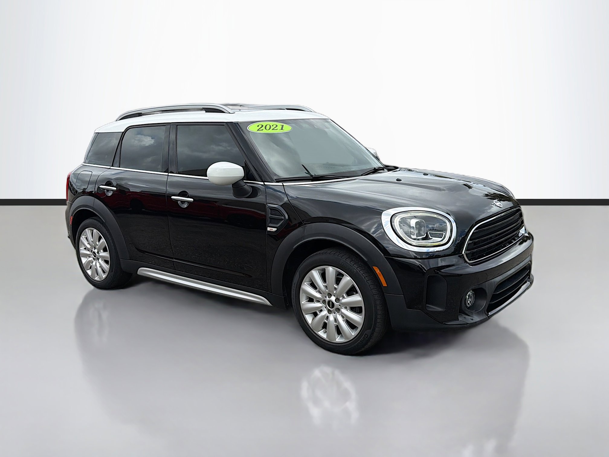 Used 2021 MINI Cooper Countryman image 1