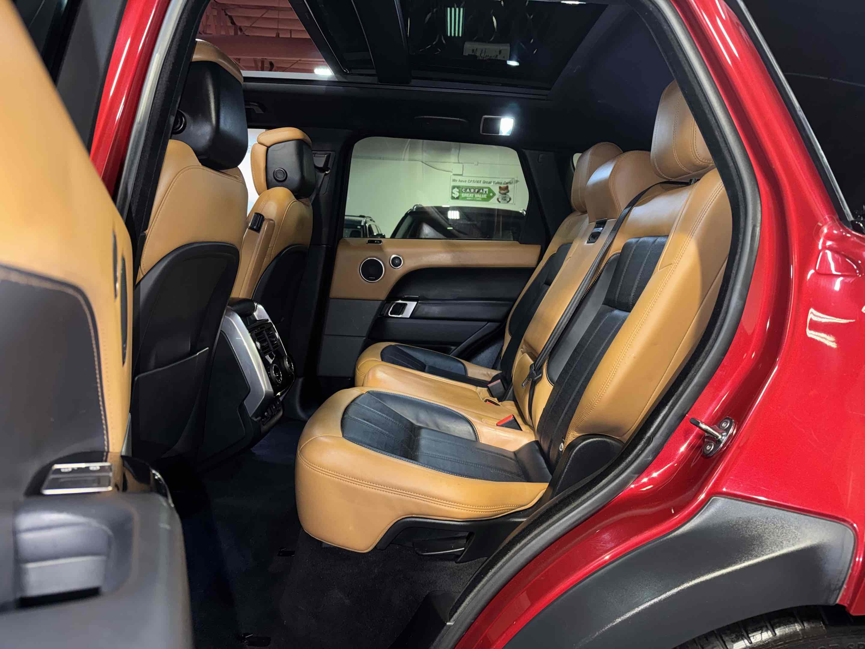 Used 2019 Land Rover Range Rover Sport HSE Dynamic image 7