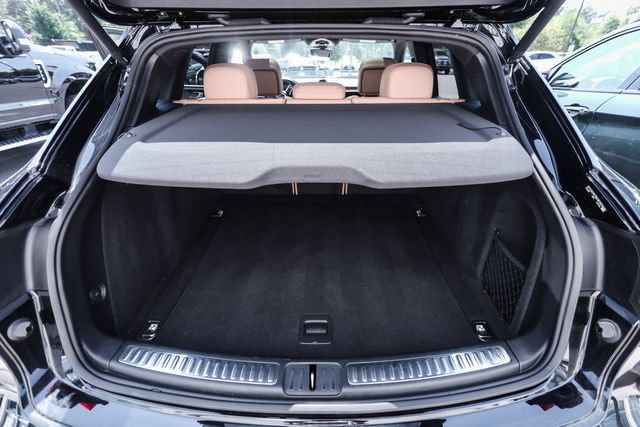 Used 2022 Porsche Macan AWD/4WD image 85