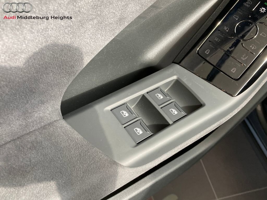 New 2025 Audi SQ6 e-tron Premium Plus image 5