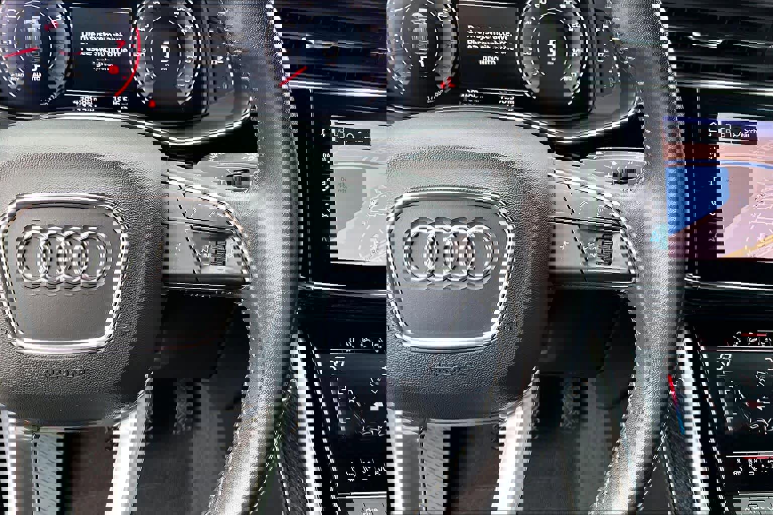 Used 2019 Audi Q8 Premium Plus w/ Premium Plus image 23