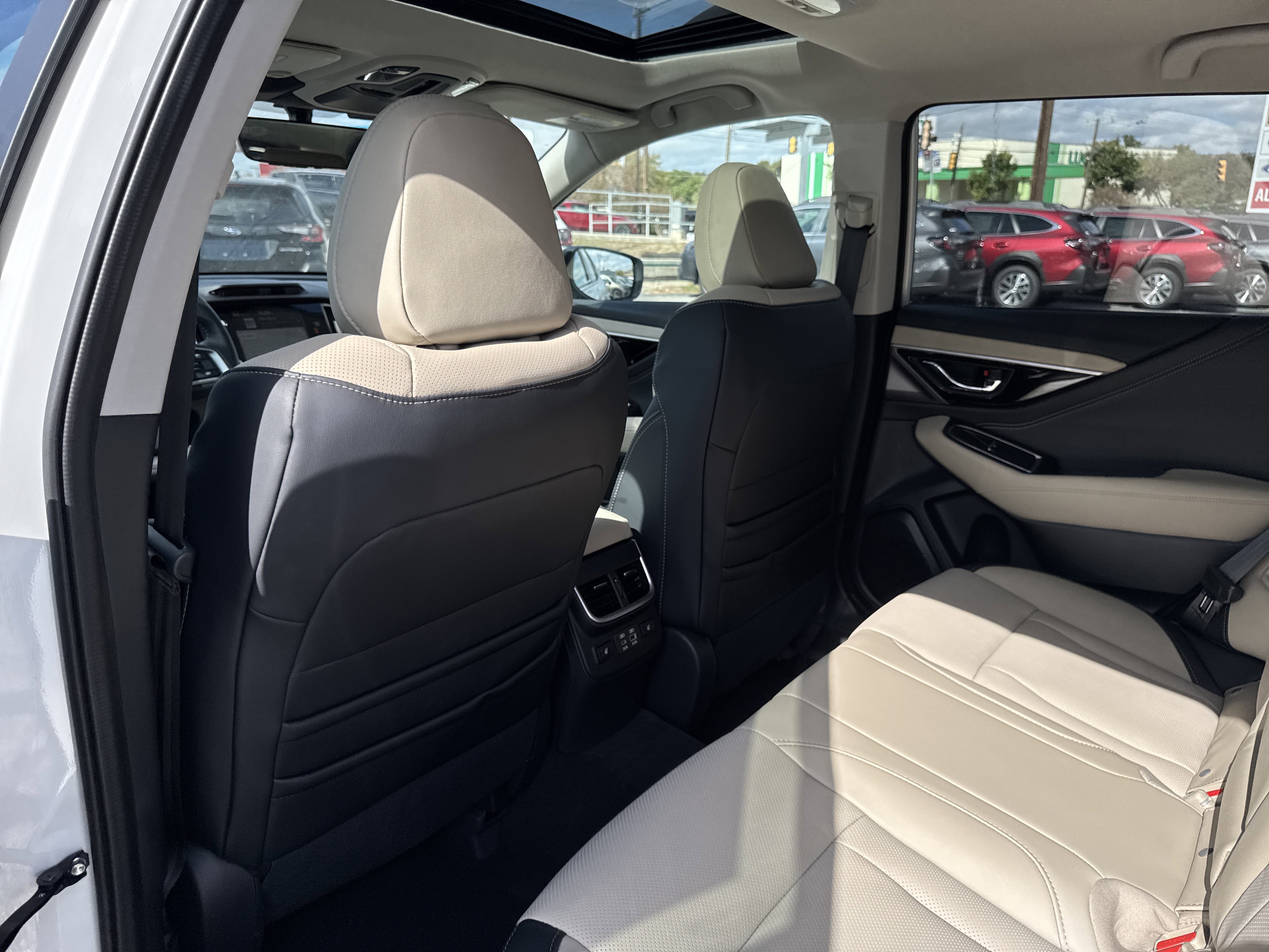 New 2025 Subaru Outback Limited image 29