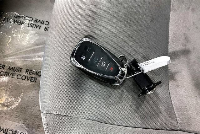 Used 2020 Chevrolet Malibu LT FWD image 28
