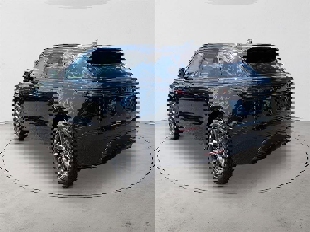 New 2026 Land Rover Range Rover Velar Dynamic SE image 3