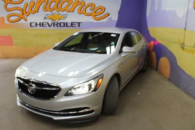 Used 2017 Buick LaCrosse Essence FWD image 7