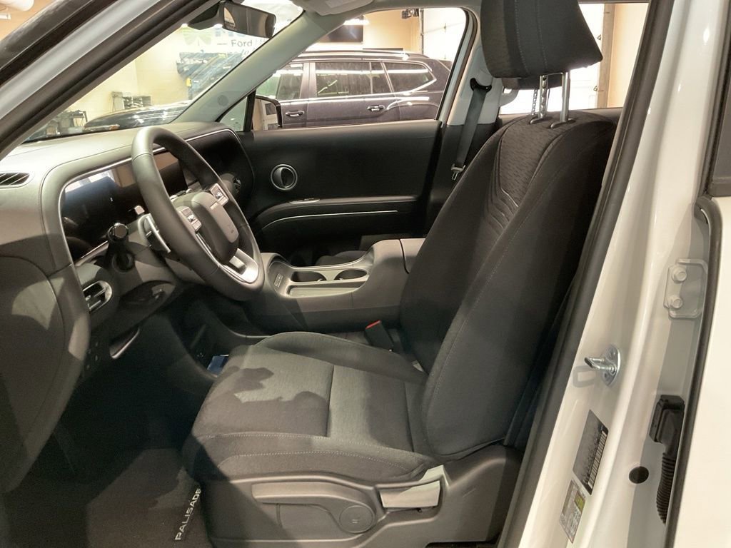 New 2026 Hyundai Palisade SE image 8