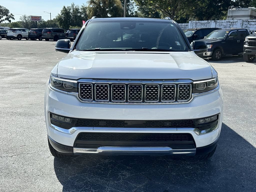Used 2023 Jeep Grand Wagoneer 4WD image 3