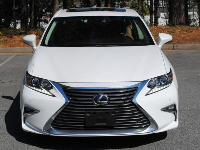 Used 2017 Lexus ES 350 Premium w/ Navigation System Package image 3