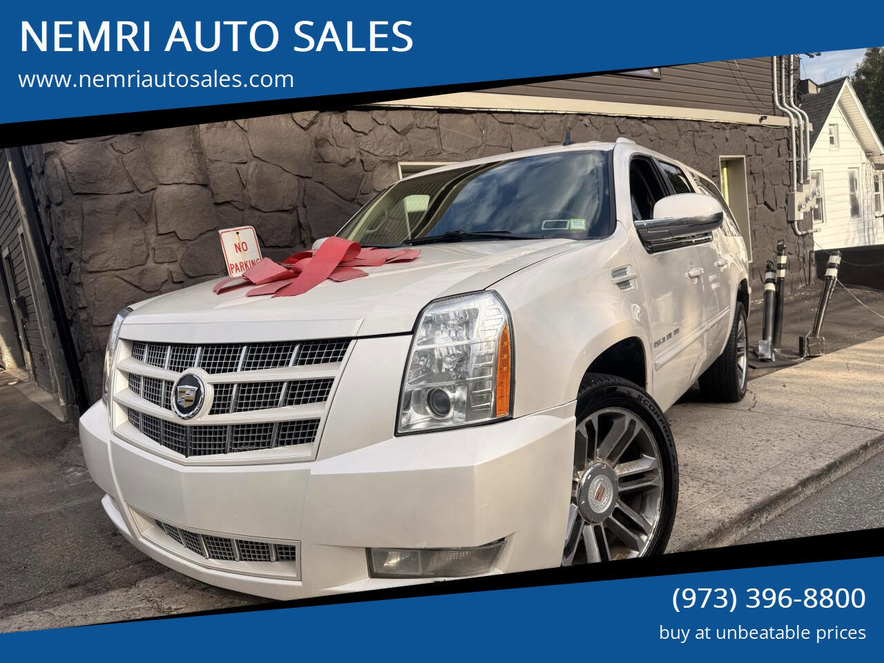 Used 2012 Cadillac Escalade ESV Premium AWD/4WD image 1